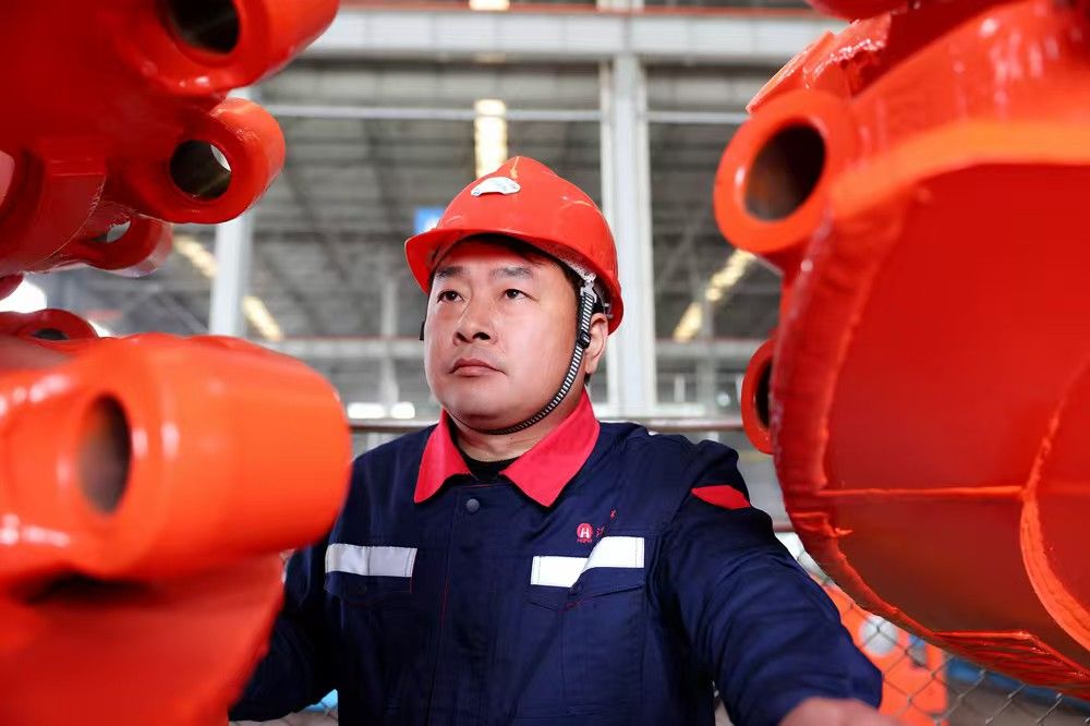 王忠才工作照?；幢钡V業(yè)集團(tuán)供圖